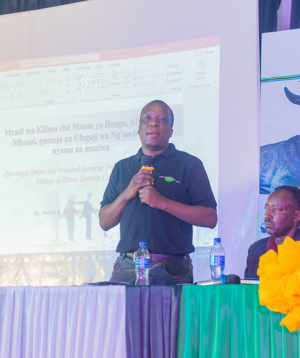 Mkurugenzi Mtendaji · General Manager / CEO
